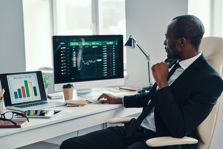 a calm trader analyzing a plan before opening charts