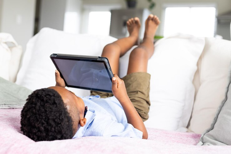 Visual of a balanced daily screen routine for kids